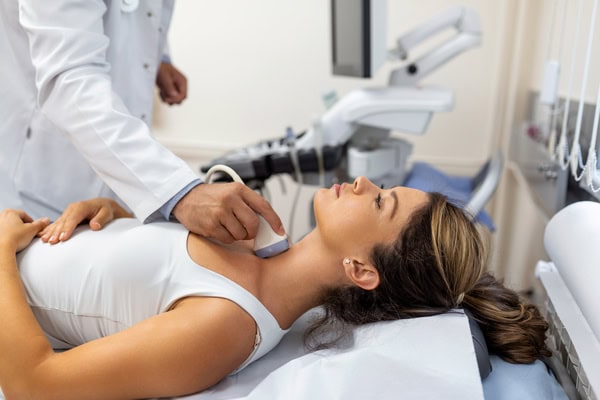 Schilddrüsensonografie im Praxisalltag – Fachwissen von Doktor Bernhard Scheja